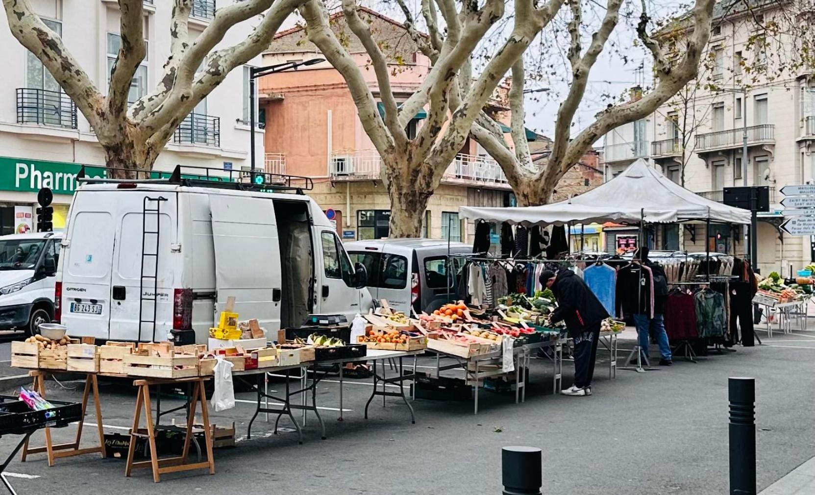 Appartement Lumineux Et Spacieux 2 Chambres Avec Parking Gratuit Dans La Rue Perpignan Exterior foto