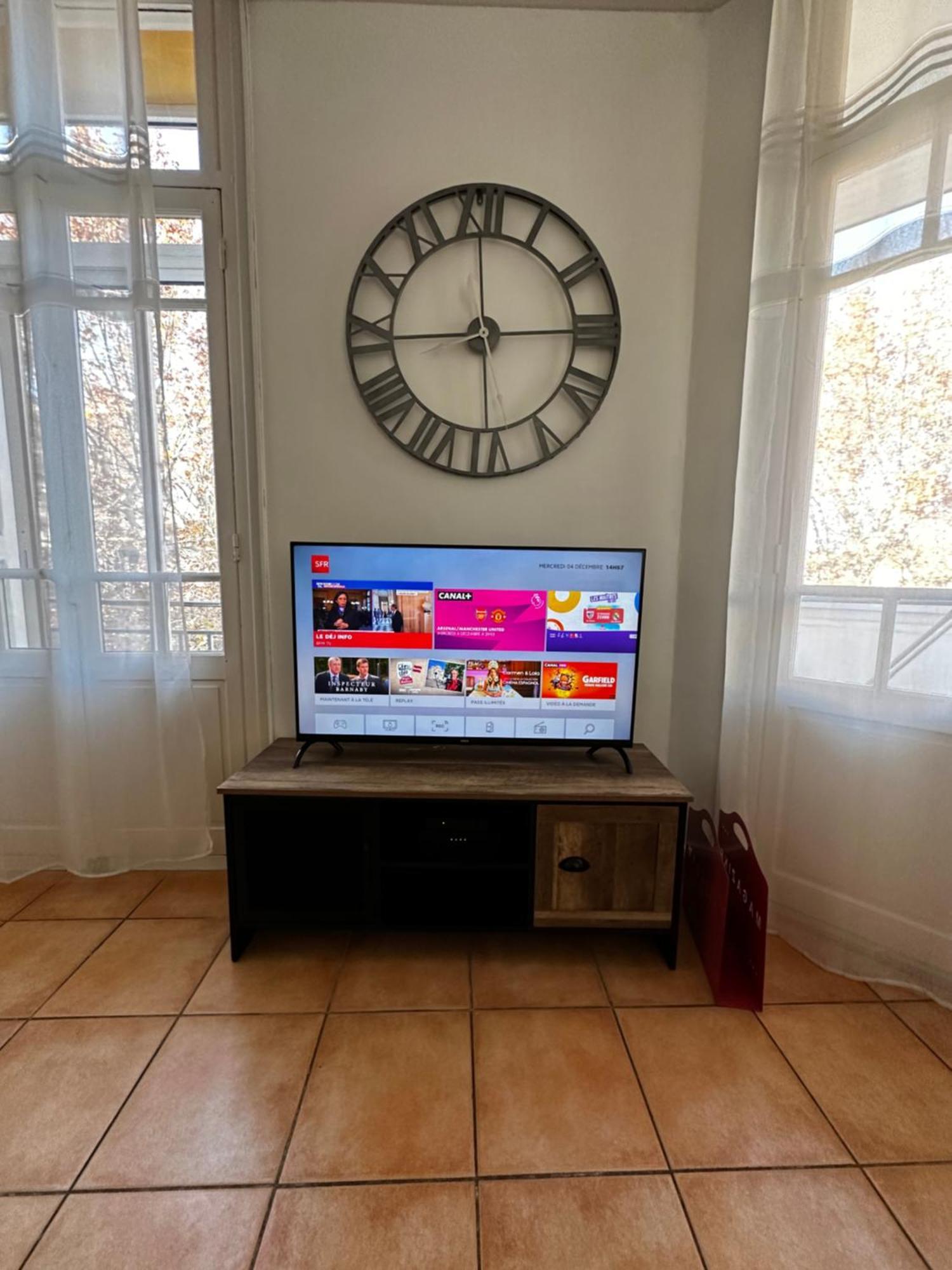 Appartement Lumineux Et Spacieux 2 Chambres Avec Parking Gratuit Dans La Rue Perpignan Exterior foto